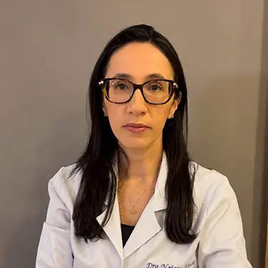 Dra. Naiara Viudes Garcia Martins